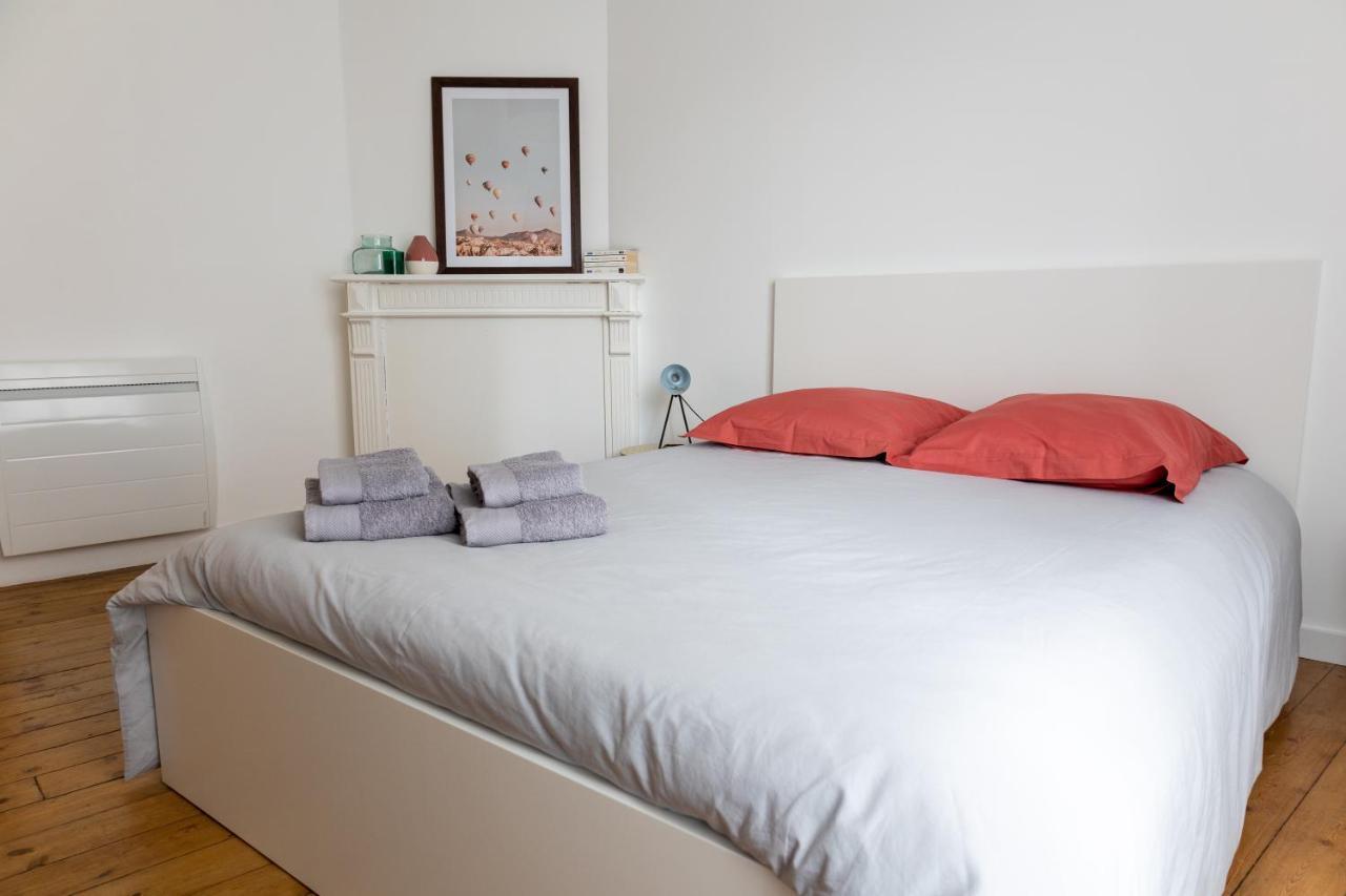 Appartement Spacieux Quimper Esterno foto